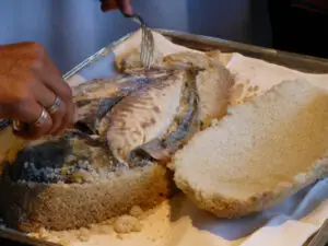 Lire la suite à propos de l’article Dorade en croute de sel