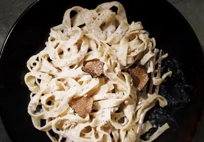You are currently viewing Tagliatelles à la truffe (Italie + Périgord)