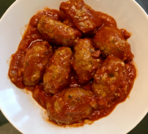 Lire la suite à propos de l’article Souzoukakias (boulettes de Smyrne) – Grèce, recette de Soula
