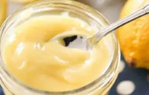 Lire la suite à propos de l’article Crème au citron (mamie de Royan)