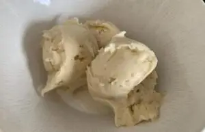 Lire la suite à propos de l’article Sorbet à la banane (mamie de Royan)