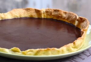 Lire la suite à propos de l’article Tarte au chocolat (Soizic)