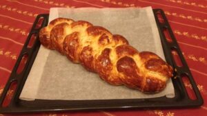 Lire la suite à propos de l’article Hefezopf, brioche tressée – Uschi